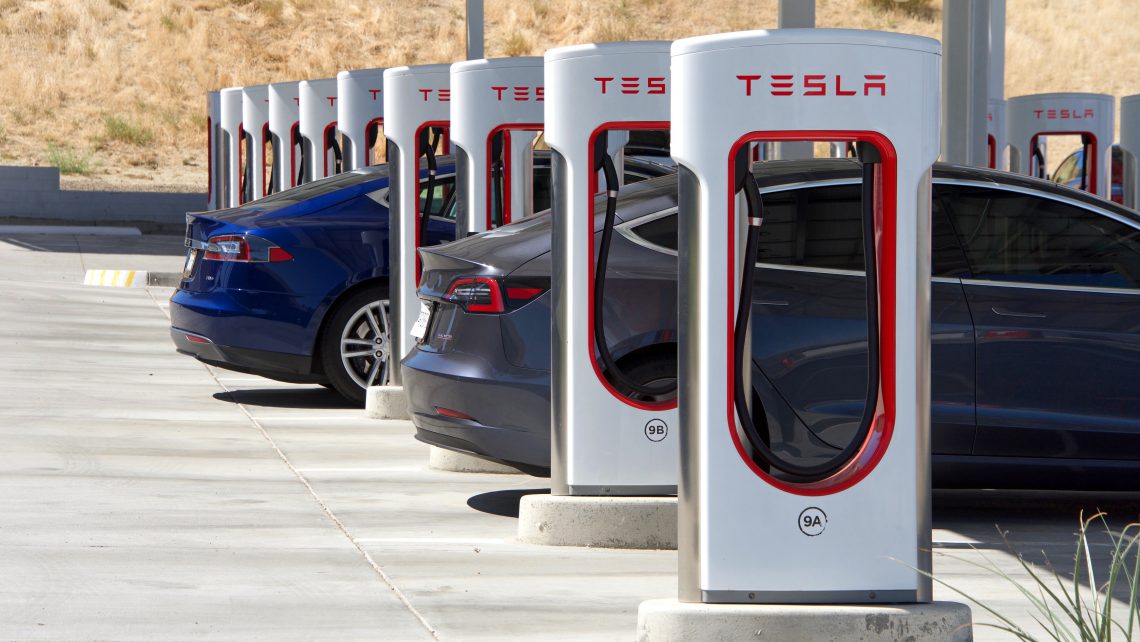 Tesla continue sa course à travers les États-Unis